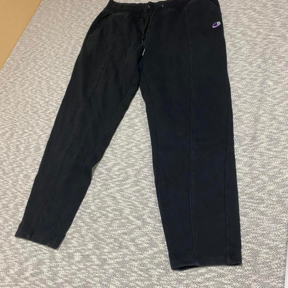 Champion black sweatpants with embroidered logo women medium.SKU1000#loungewear